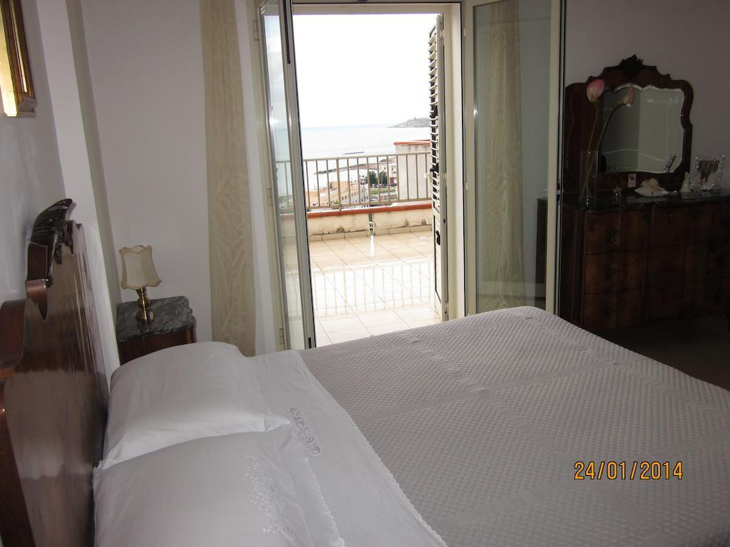 Attico Con Vista Panoramica Sul Mare Apartment ชากกา ห้อง รูปภาพ